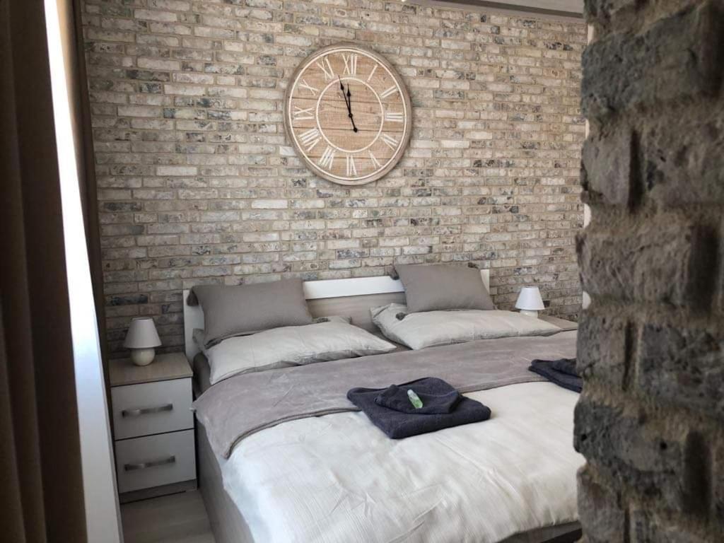 Urban Residence C707, Free Garage Parking Bratislava Luaran gambar
